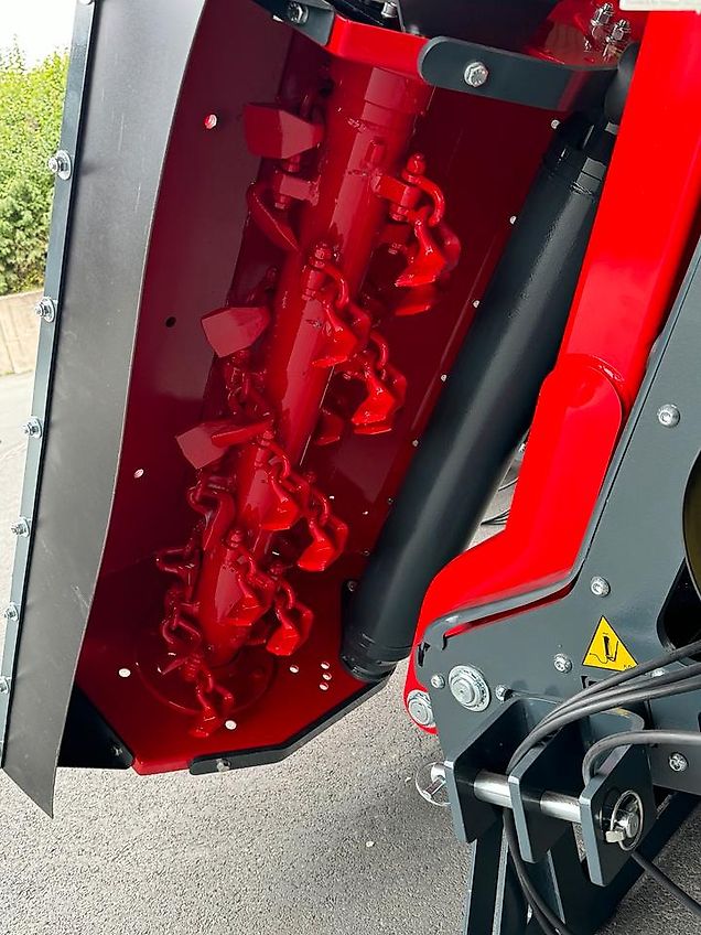 Omarv Böschungsmulcher Auslegemulcher Schlegelmulcher Mulcher