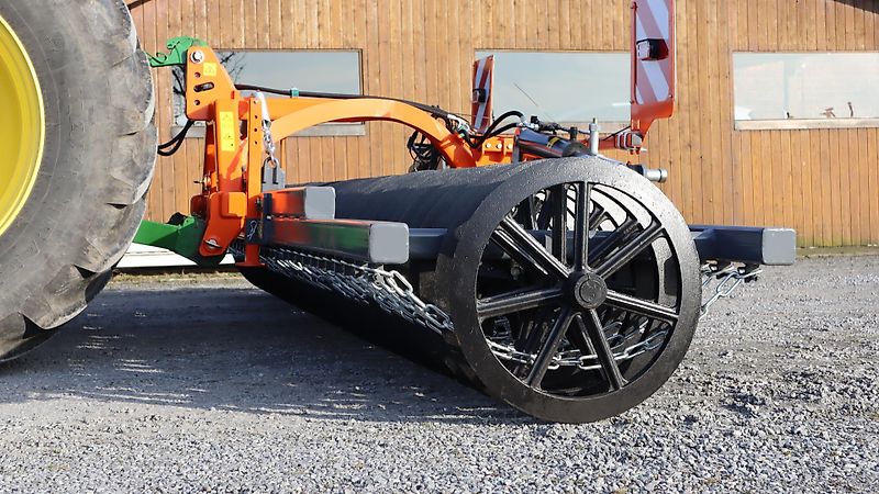 AgroXX AgroXX FRONTPACKER--6.0 m Hydro mit Lenkbock - 700mm Ringe--