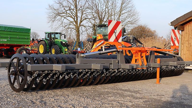 AgroXX AgroXX FRONTPACKER--6.0 m Hydro mit Lenkbock - 700mm Ringe--