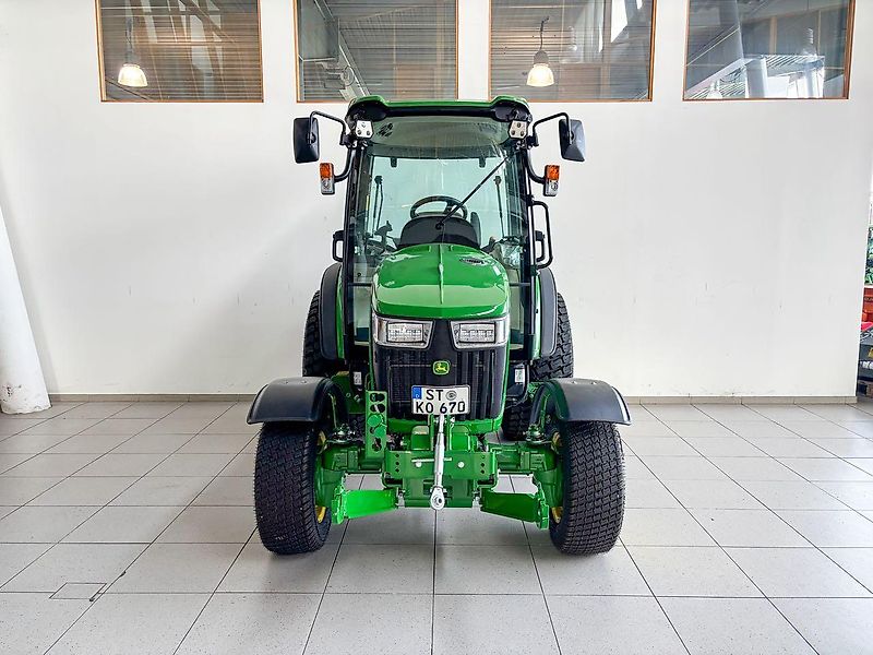 John Deere 4066R