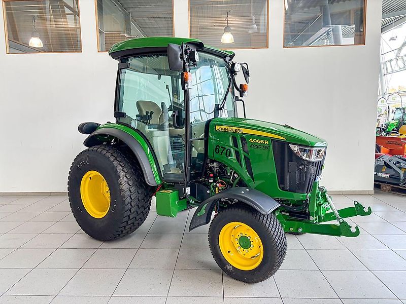 John Deere 4066R