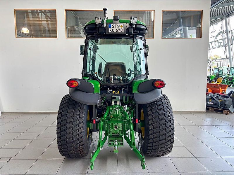 John Deere 4066R