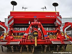 Pöttinger Lion 3002 Kreiselegge + Vitasem 302 ADD Sämaschine