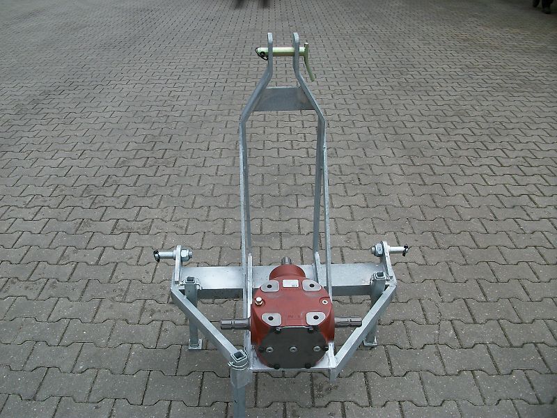 Hofstede Omkeerkast tandwielkast omkeer tandwiel kast bak op driepunt frame / ook T kast voor mestmixer