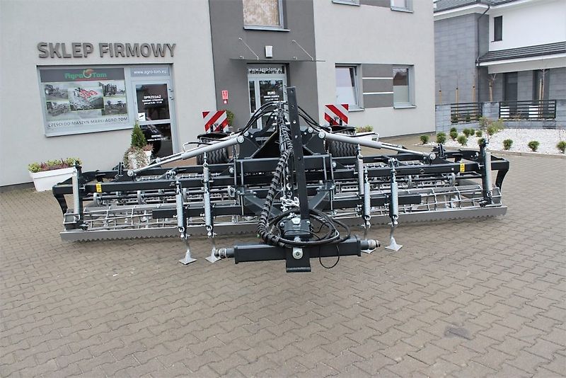 MD MD AGT Saatbettkombination UPH 4 m, 4,5 m, 5,0 m, 6,0 m hydr. klappbar