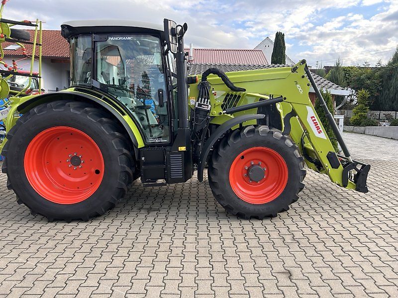Claas Arion 420 Panoramic
