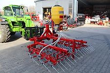 SAT Wiesenstriegel+Nachsaattechnik