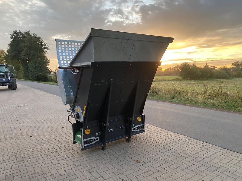 Fliegl Profi Einstreuschaufel