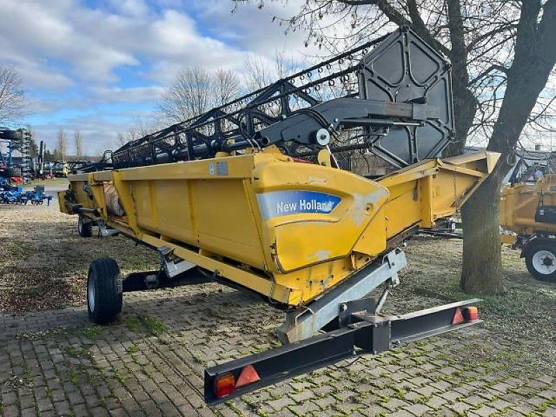New Holland 9,15m Varifeed
