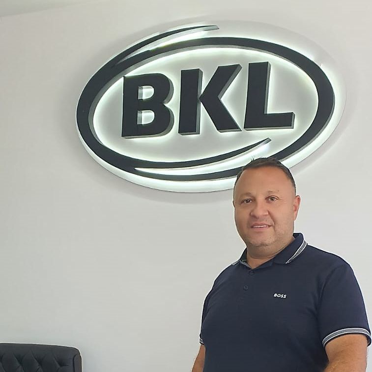 Persona de contacto Sr. Ilie Marius